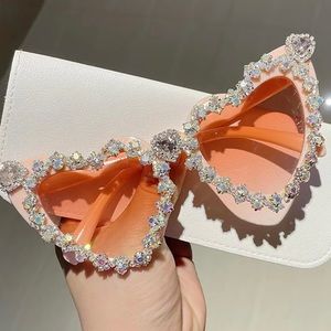 Rhinestone Heart Fashion Sunglasses…Color: Pink Pink